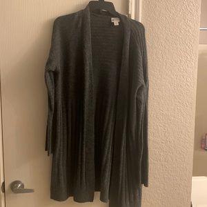 Women’s gray cardigan